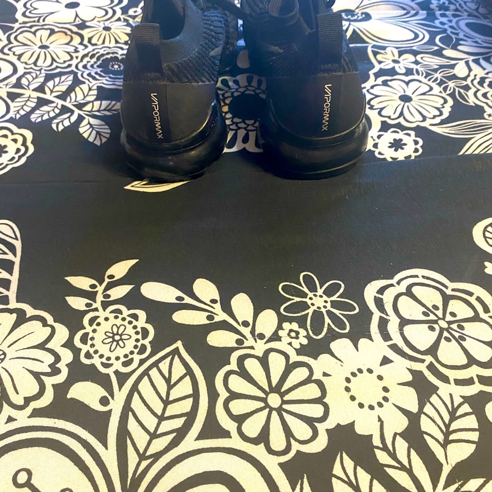 Black Nike Vapormax